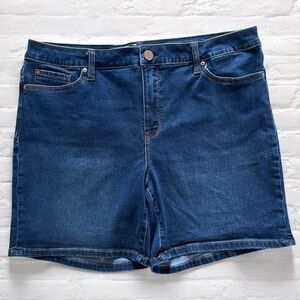 Seven7 Weekend Short Blue Jean Shorts Sz 16 Classic Mid Rise Med/Dark Wash